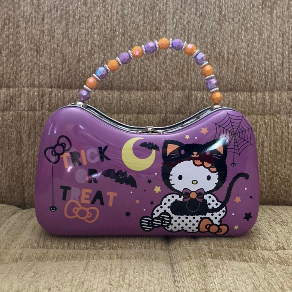 2019 Hello Kitty Trick or Treat Tin
